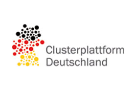 Logo der Initiative zeigt Piktogramm der deutschen Landkarte und enthält folgenden Text: Clusterplattform Deutschland